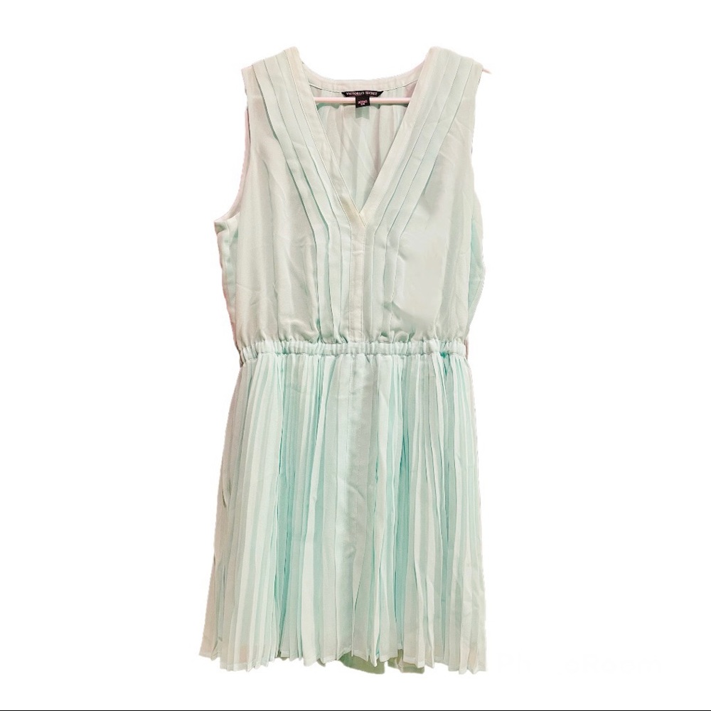 🌱NWOT VS Chiffon Dress